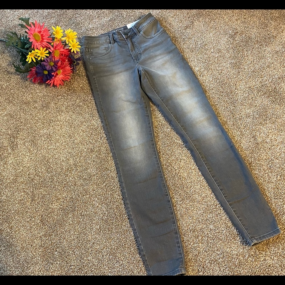 Maurices Gray High Rise Stretch Skinny Jeans